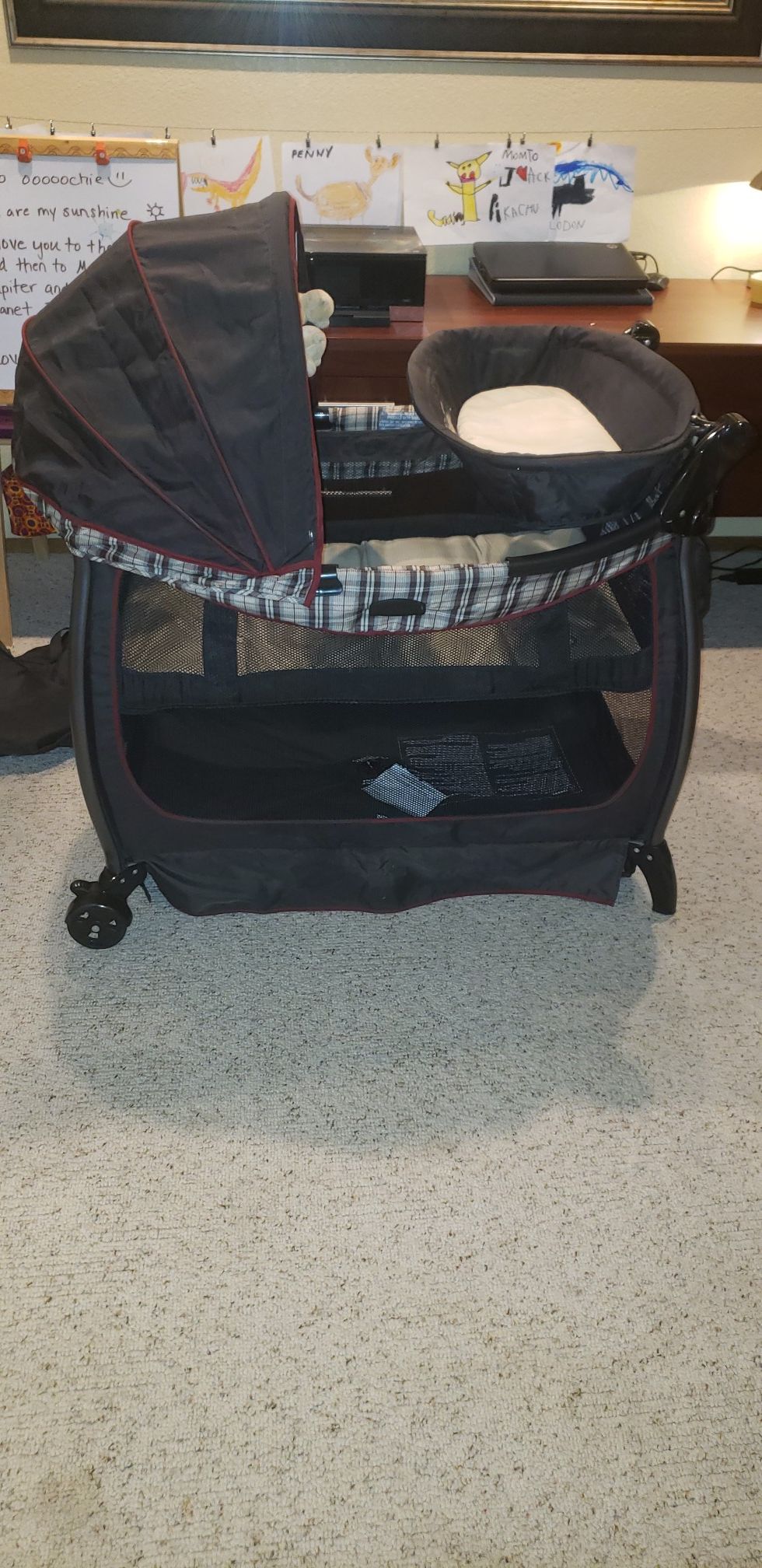 Eddie Bauer Pack N Play for Sale in Everett, WA OfferUp
