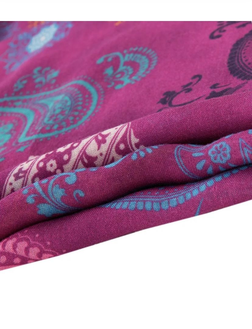 Missini  100% wool shawl / scarf