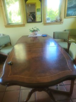 Dining Table & 8 Chairs