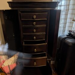 Jewelry Storage 