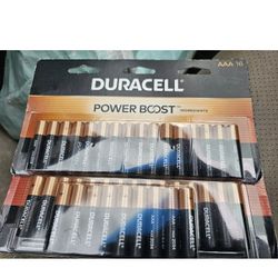 32 Duracell CopperTop Alkaline AAA Batteries, Duralock Power Preserve. USA, 2035