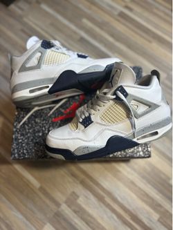 Jordan 4 Midnight Navy