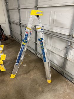 18ft Werner Aluminum Step Ladder 375 lb