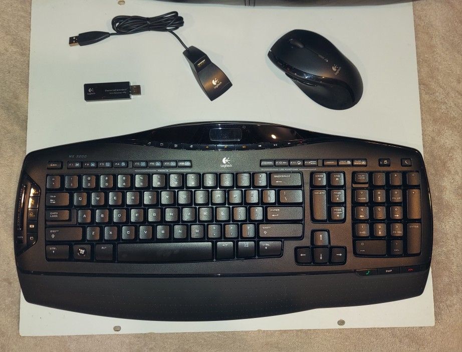 LOGITECH CORDLESS LASER KEYBOARD WITH CORDLESS LASER MOUSE & USB RECEIVER MODEL MX3200