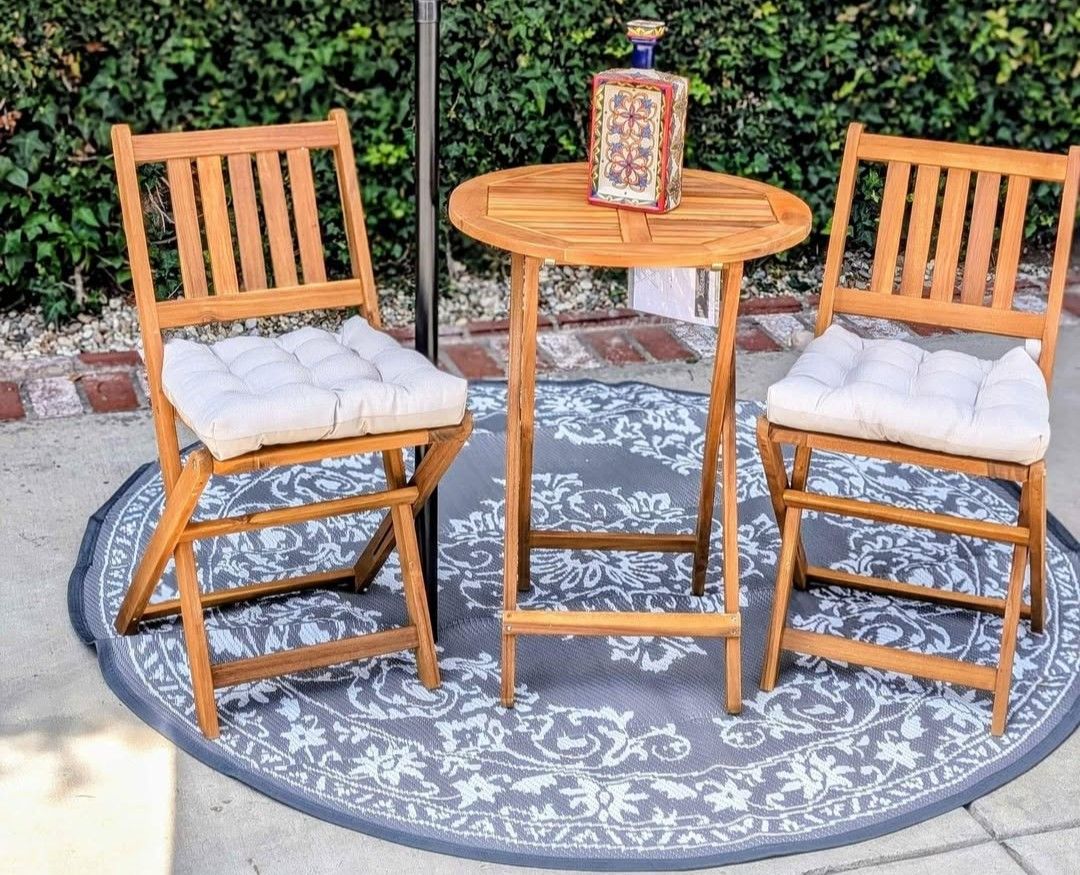 New 3pc Patio Furniture Set.