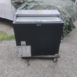 Freezer , Underbar Glass Froster -  Freezer- 7.83 Cu. Ft.