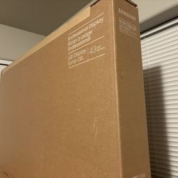 Samsung 43” Model QM43C