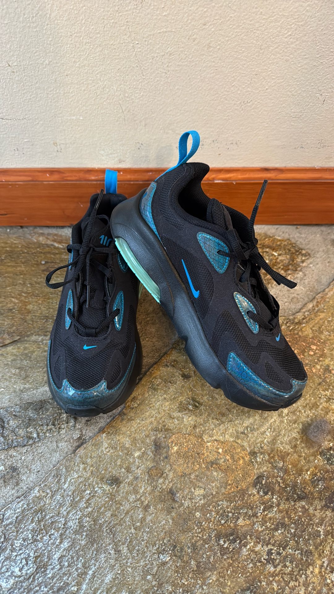 Nike Air Max 200 Black Aurora US 3 Y Youth Kids Shoes