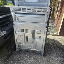 Samsung Stove And Microwave 