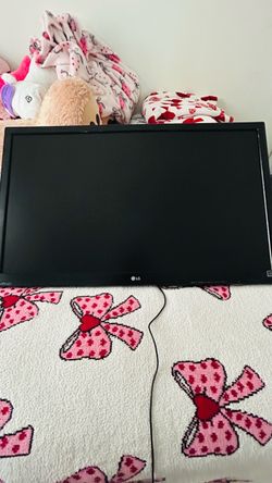 LG flat-screen LCD monitor 120Hz