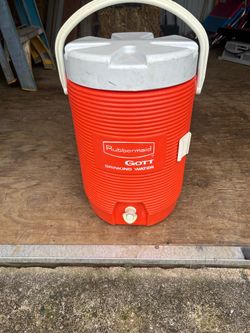 Large Rubbermaid water cooler