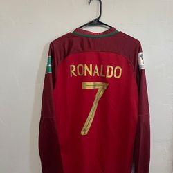 2018 Portugal Ronaldo Jersey (Small,Medium,LargeXl,2xl available)