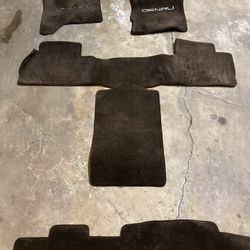 GMC Denali Brown Mats