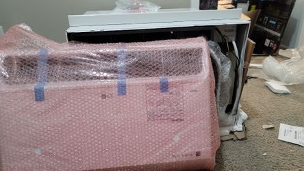LG 18,000 BTU Dual Inverter Smart Window Air Conditioner