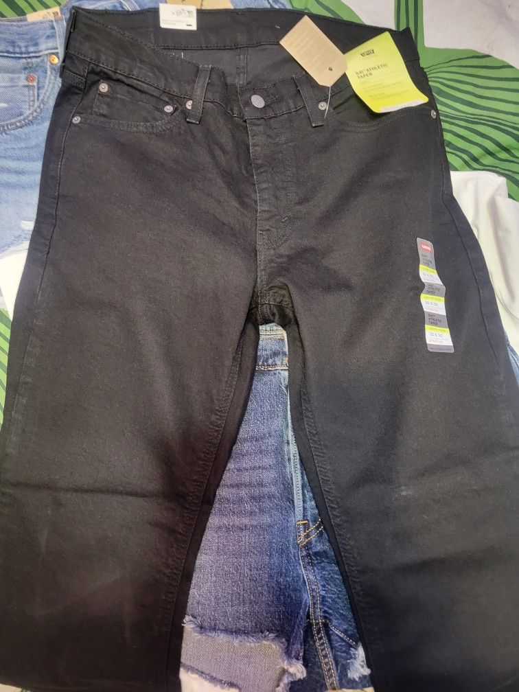 Levis