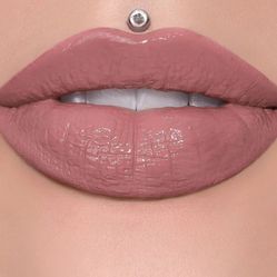 ⭐ Jeffree Star Cosmetics Supreme Gloss ⭐ Shade - Cookie dough Fetish, NIB