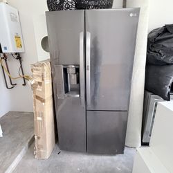 LG 26.1 Cu. Ft. Black Stainless Steel Side-By-Side Refrigerator