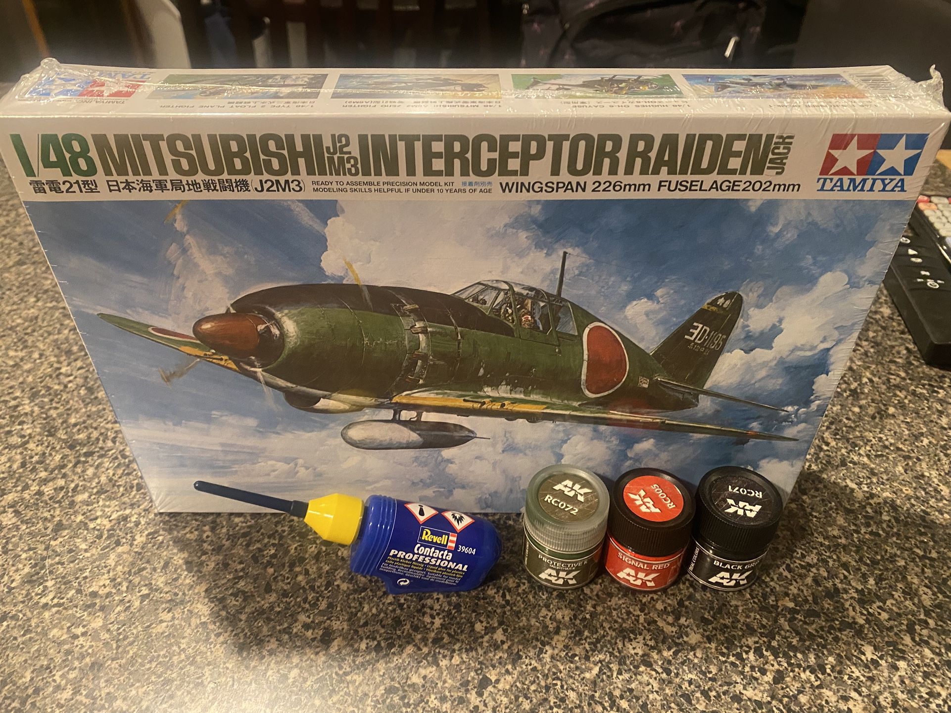 Mitsubishi 1/48 Model Airplane J2M3 Interceptor Raiden