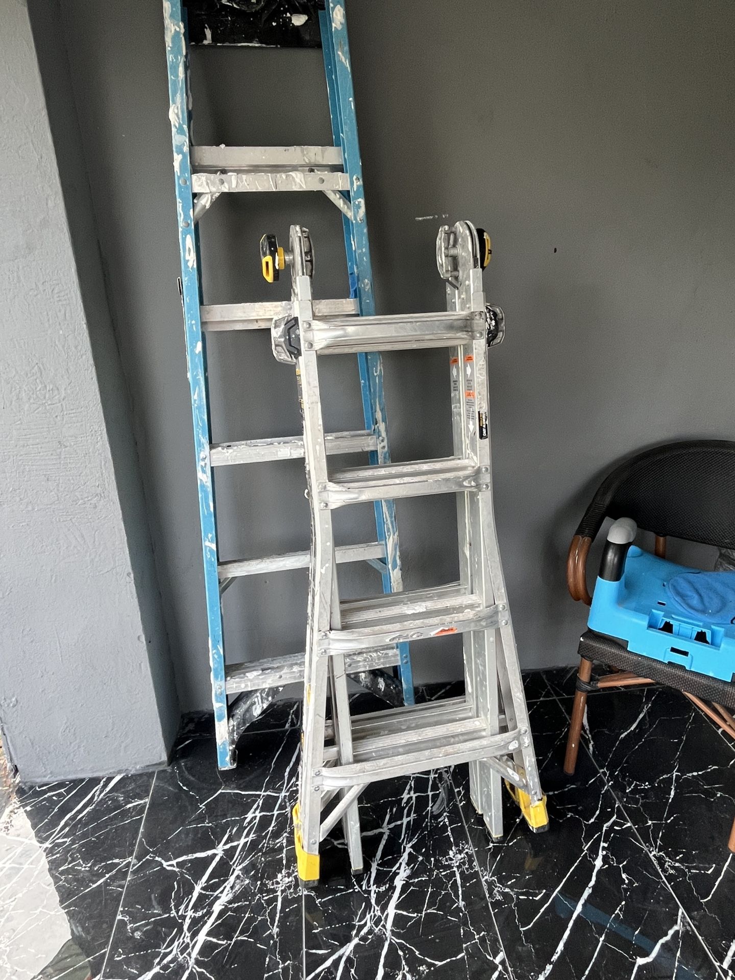Ladders Like New