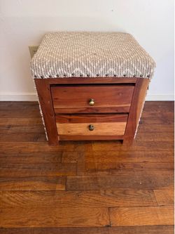 Ottoman With Drawers