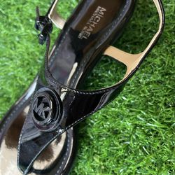 Michael Kors patent leather sandals with rubber Soles Size 6