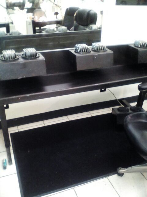 Nail salon tables and hand dryers