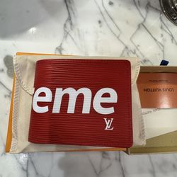 Brand New Louis Vuitton X Supreme Wallet 