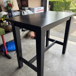 Bar table set with 2 chairs and cushions