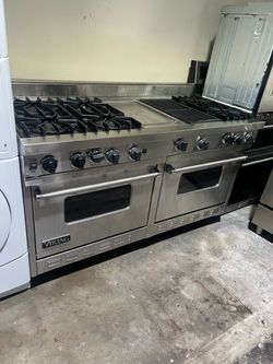 Viking 60” Professional Stainless Steel Gas Range