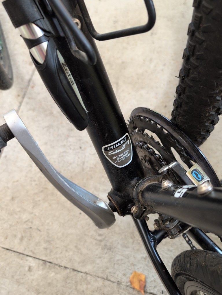 Two Men's Mountain Bike For Sale