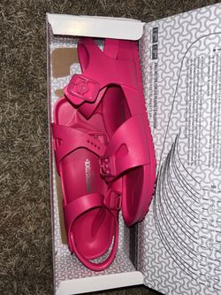 NEW Birkenstock Kids Size 34 Beetroot Purple
