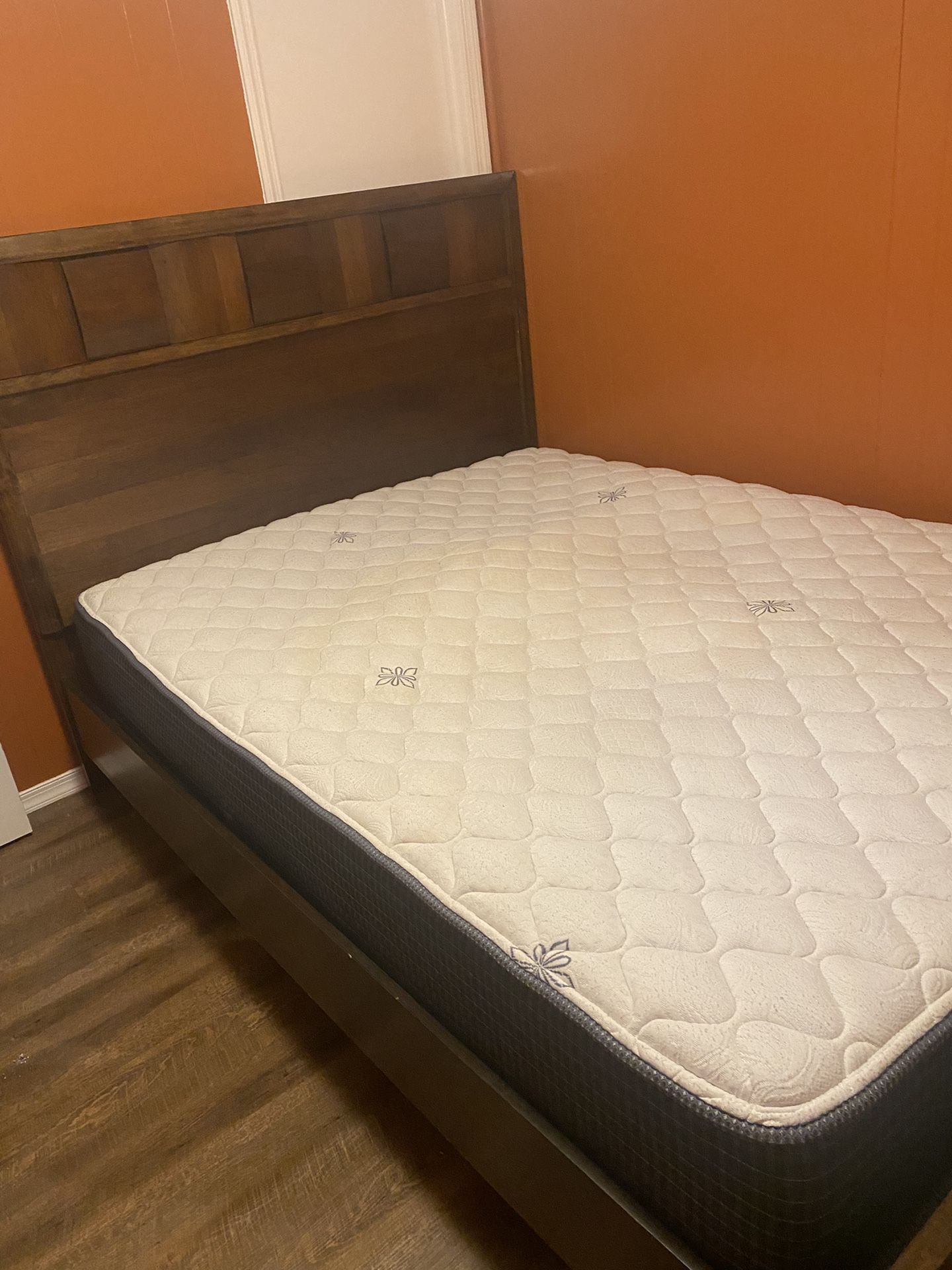 Queen  Bed Frame With 2 Boxes + Matress 