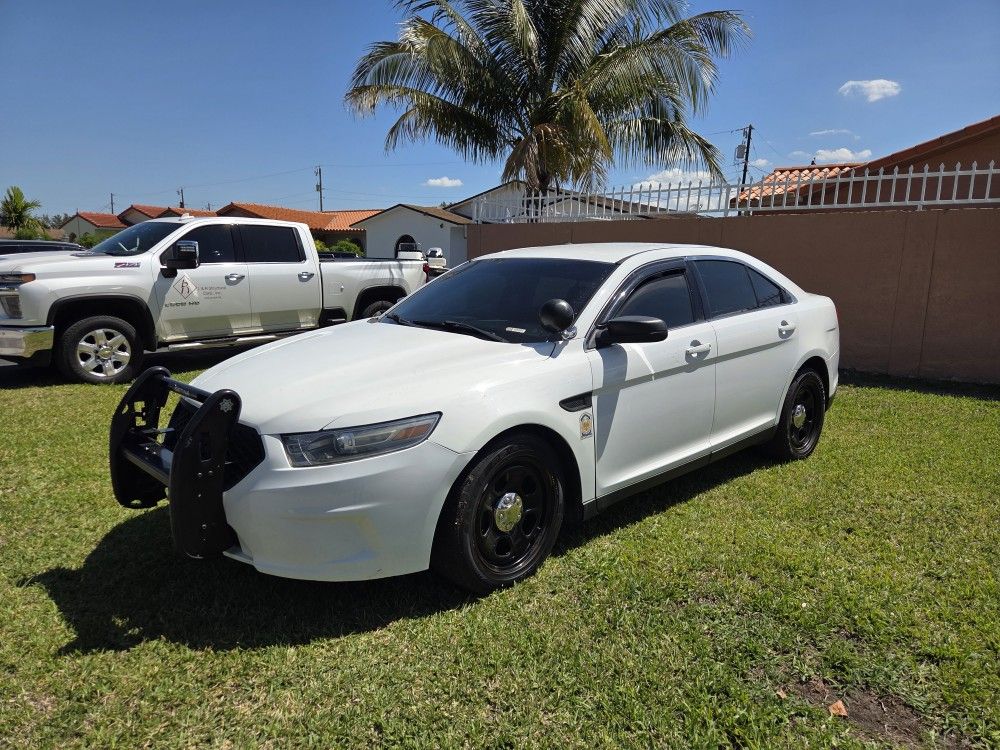 2016 Ford Taurus