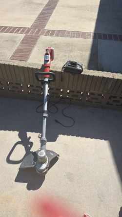 Weed wacker black & decker