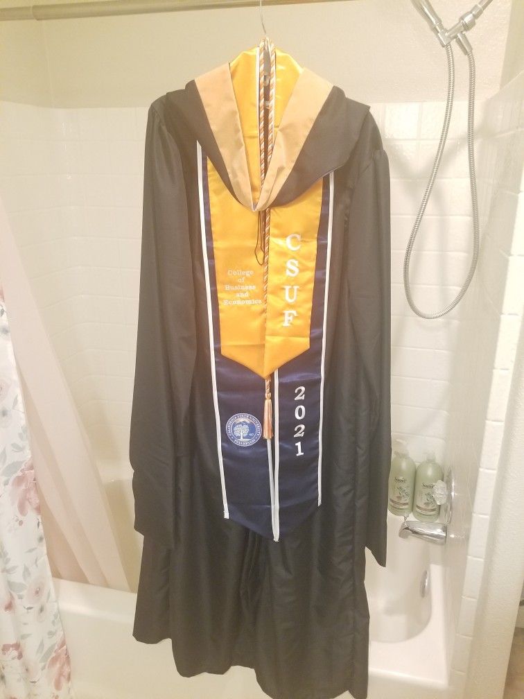 CSUF Cap & Gown Regalia