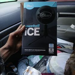 Snowball Black Ice Microphone