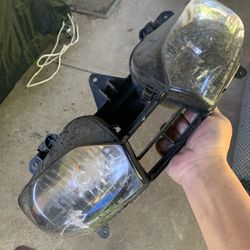 99-02 YZFR6 OEM  Headlight housing
