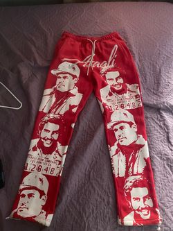 Asaali sweats