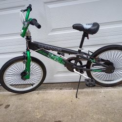 Mongoose Crush 20 Bmx
