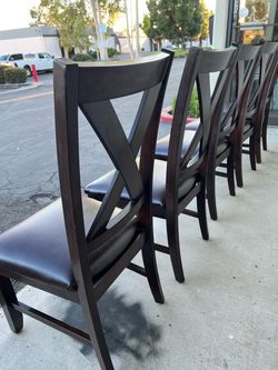 Set of 5 Solid Wood X-Back Dining Chairs – Newly Upholstered! Brand new fabric. Clean and sanitized. Sturdy and comfortable. $125 for all-Sillas de co