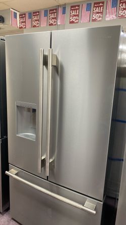 KitchenAid Standard Depth 30.52 cu ft 3 door 36 in wide French Door Refrigerator with Ice Maker with water Dispenser  (print shield Stainless ) Energy