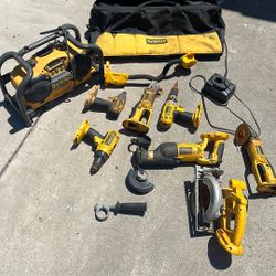 V18. Dewalt.  Set 