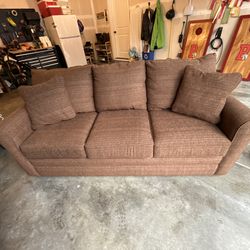 LA Z BOY Hide A Bed Couch