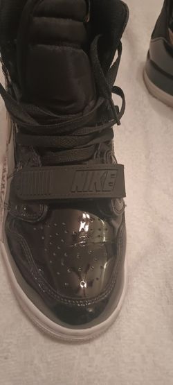 Black Tall Nike Shoes