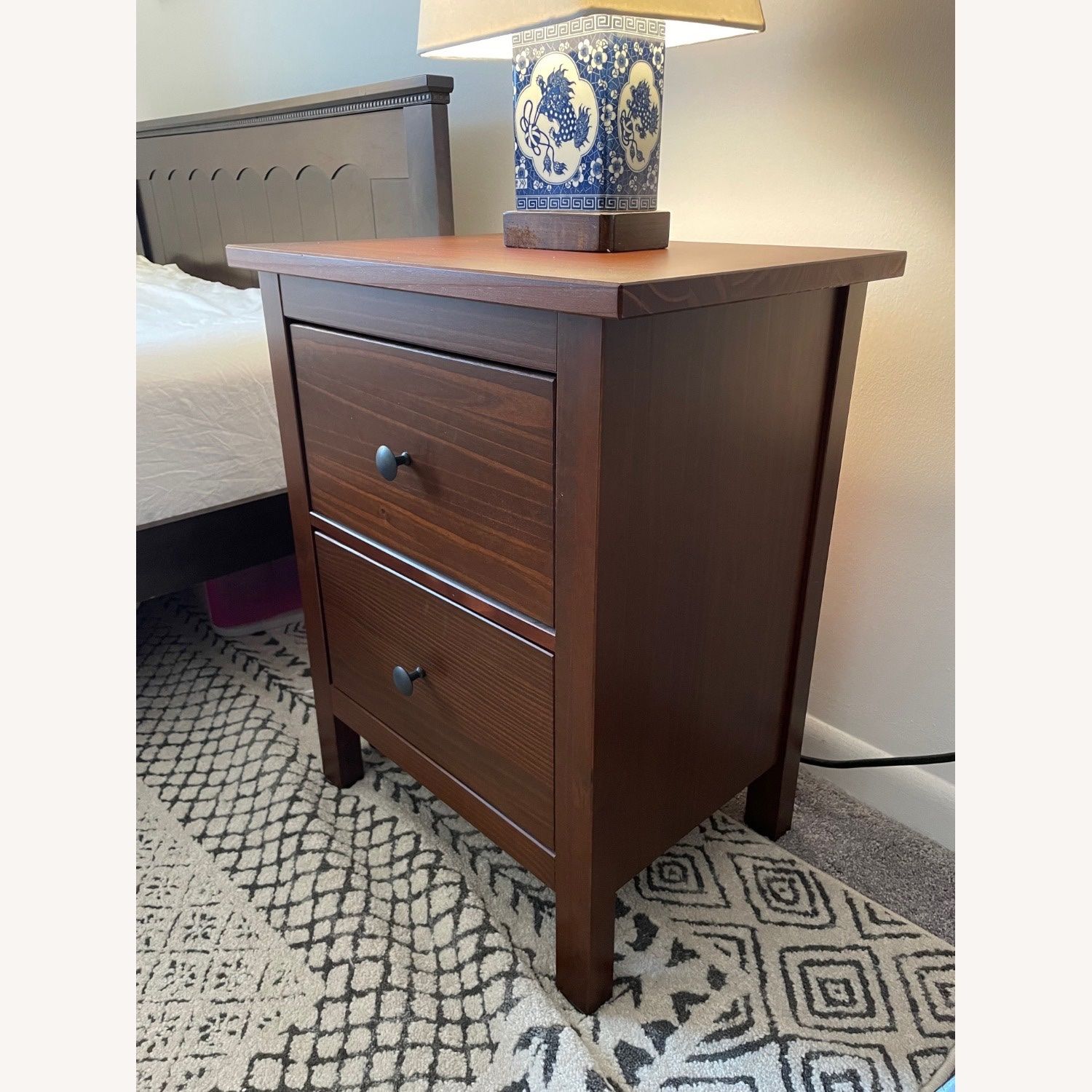 Hemnes medium brown nightstand discount
