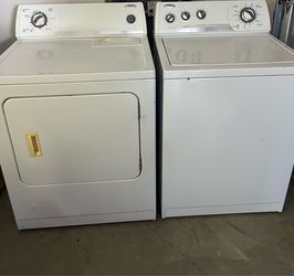 Washer and gas dryer set