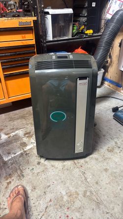 Portable AC  DeLonghi (12,500 BTU)