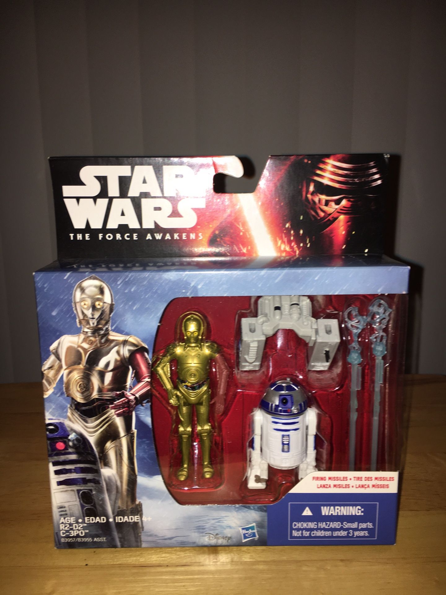 2015 Hasbro Star Wars The Force Awakens R2-D2 & C-3PO