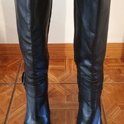 Semi-new  High Heels Black Boots 