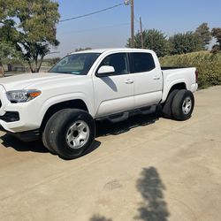 Toyota Tacoma 2021 Stock Rims And Tires Whith Sensors